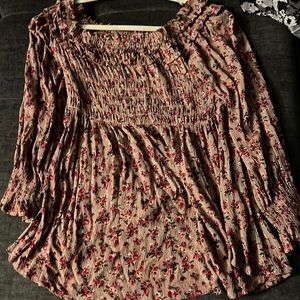Kori America Size Large Mauve Pleated Peasant top - gently used 2X (46)